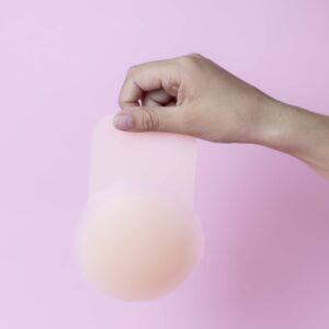 Lifting nipple covers